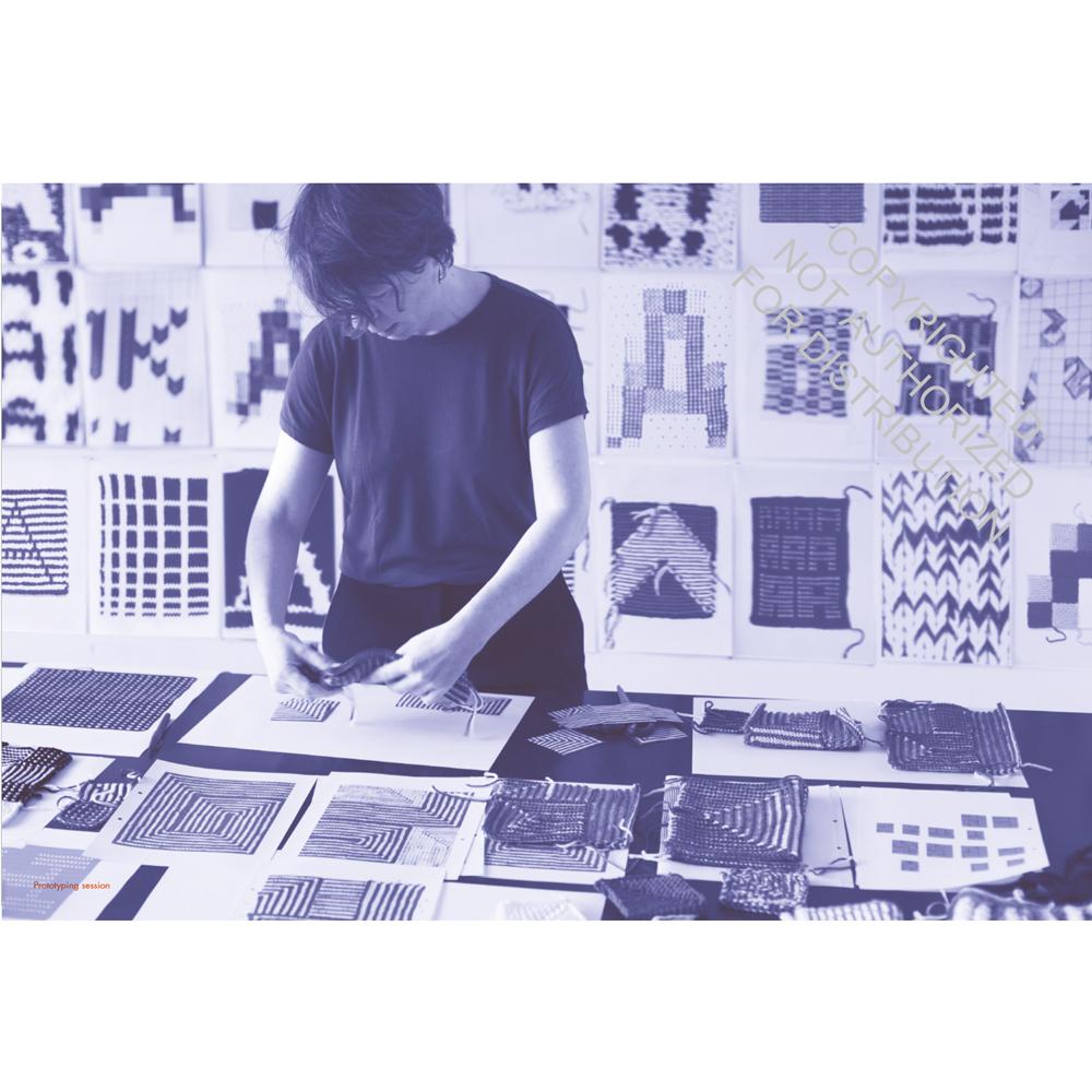 Typographic knitting: from pixel to pattern